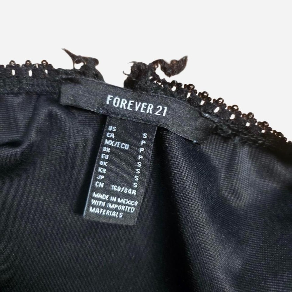 Forever 21 Cami‎ Top Womens Small Black Rhinestone Baby Velvet Crop - Picture 3 of 3